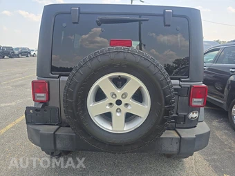2016 Jeep Wrangler Unlimited Sport - miniatura 5