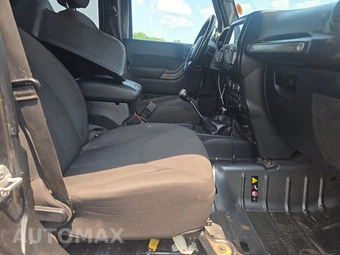 2016 Jeep Wrangler Unlimited Sport - miniatura 8