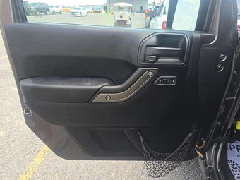 2016 Jeep Wrangler Unlimited Sport - miniatura 9
