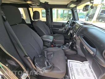 2016 Jeep Wrangler Unlimited Sport - miniatura 15