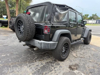 2016 Jeep Wrangler Unlimited Sport - miniatura 5