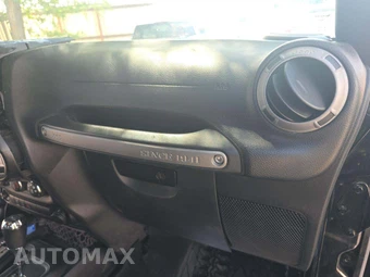 2016 Jeep Wrangler Unlimited Sport - miniatura 16