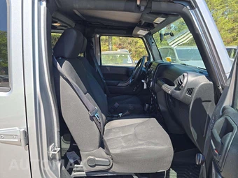 2016 Jeep Wrangler Unlimited Sport - miniatura 15