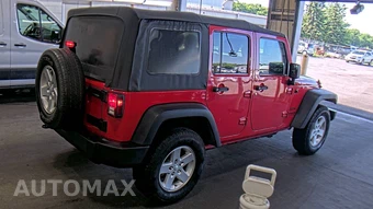 2016 Jeep Wrangler Unlimited Sport - miniatura 4