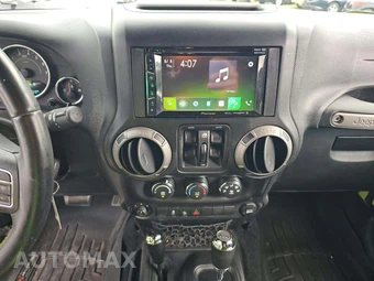 2016 Jeep Wrangler Unlimited Sport - miniatura 7