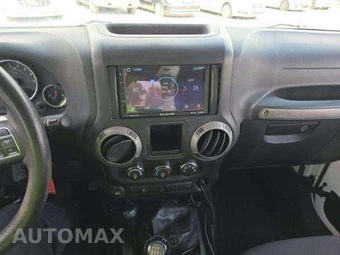 2016 Jeep Wrangler Unlimited Sport - miniatura 11