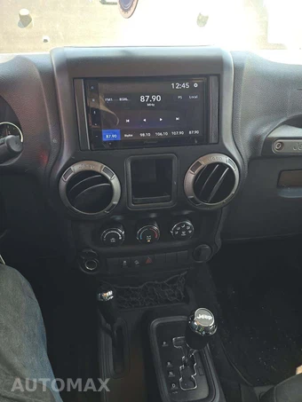 2016 Jeep Wrangler Unlimited Sport - miniatura 10