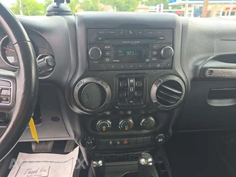 2016 Jeep Wrangler Unlimited Sport - miniatura 10