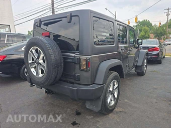2016 Jeep Wrangler Unlimited Sport - miniatura 3