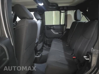 2016 Jeep Wrangler Unlimited Sport - miniatura 13