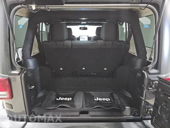 2016 Jeep Wrangler Unlimited Sport - miniatura 16
