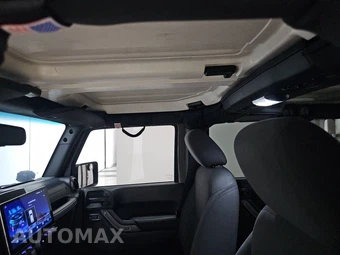 2016 Jeep Wrangler Unlimited Sport - miniatura 18