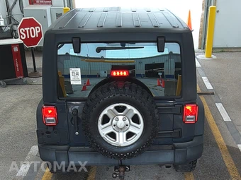 2016 Jeep Wrangler Unlimited Sport - miniatura 5