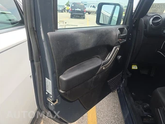 2016 Jeep Wrangler Unlimited Sport - miniatura 9