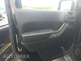 2016 Jeep Wrangler Unlimited Sport - miniatura 9