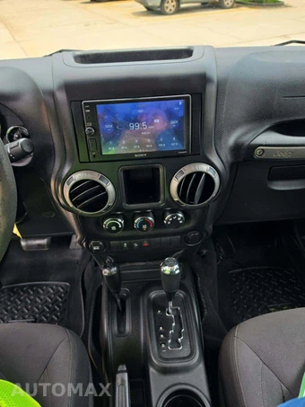 2016 Jeep Wrangler Unlimited Sport - miniatura 10