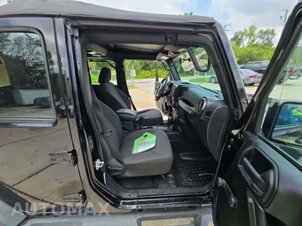 2016 Jeep Wrangler Unlimited Sport - miniatura 18