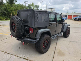 2016 Jeep Wrangler Unlimited Sport - miniatura 3
