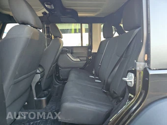 2016 Jeep Wrangler Unlimited Sport - miniatura 13