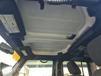 2016 Jeep Wrangler Unlimited Sport - miniatura 17