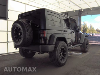 2016 Jeep Wrangler Unlimited Sport - miniatura 4