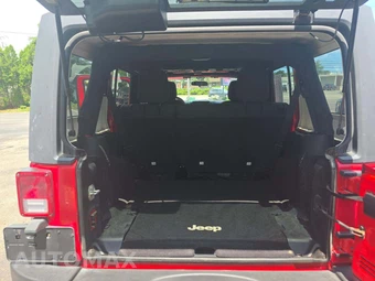 2016 Jeep Wrangler Unlimited Sport - miniatura 14