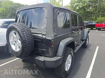 2016 Jeep Wrangler Unlimited Sport - miniatura 3