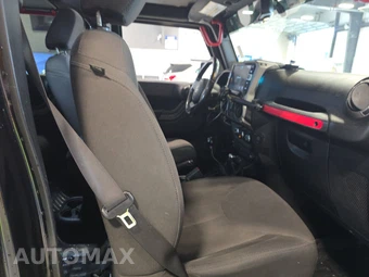2016 Jeep Wrangler Unlimited Sport - miniatura 8