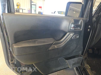 2016 Jeep Wrangler Unlimited Sport - miniatura 9