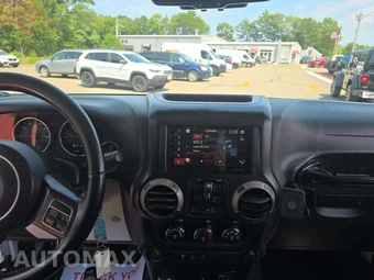 2016 Jeep Wrangler Unlimited Sport - miniatura 10