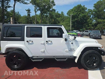 2016 Jeep Wrangler Unlimited Sport - miniatura 4