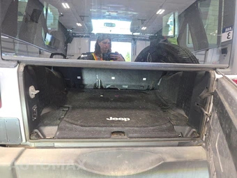2016 Jeep Wrangler Unlimited Sport - miniatura 16