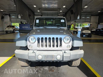 2016 Jeep Wrangler Unlimited Sport - miniatura 2