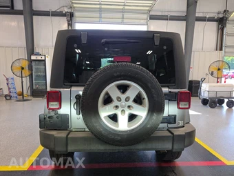 2016 Jeep Wrangler Unlimited Sport - miniatura 5
