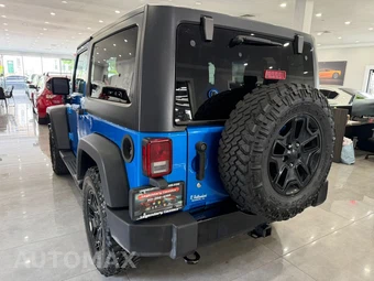 2016 Jeep Wrangler Willys Wheeler Edition - miniatura 4