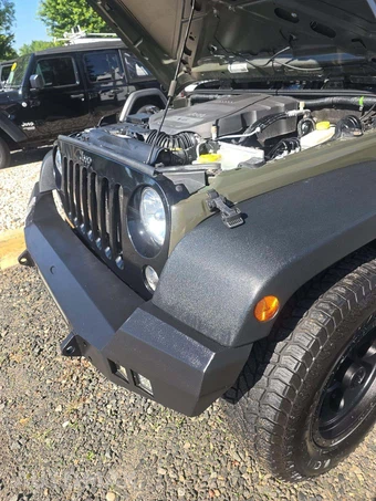 2016 Jeep Wrangler Willys Wheeler Edition - miniatura 22