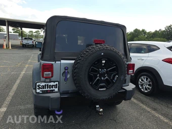 2016 Jeep Wrangler Willys Wheeler Edition - miniatura 5