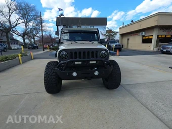 2016 Jeep Wrangler Willys Wheeler Edition - miniatura 2