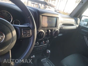 2016 Jeep Wrangler Willys Wheeler Edition - miniatura 11