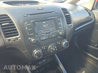 2016 Kia Forte EX Sedan – miniatura 11
