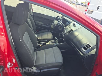 2016 Kia Forte EX Sedan – miniatura 8