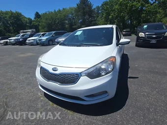 2016 Kia Forte EX Sedan