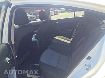2016 Kia Forte EX Sedan – miniatura 10