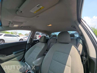 2016 Kia Forte LX Sedan – miniatura 11