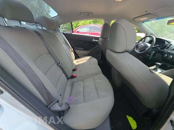 2016 Kia Forte LX Sedan – miniatura 16