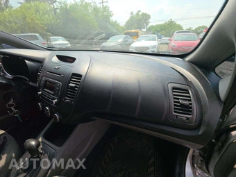 2016 Kia Forte LX Sedan – miniatura 19