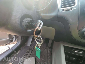 2016 Kia Forte LX Sedan – miniatura 8