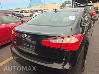2016 Kia Forte LX Sedan – miniatura 5