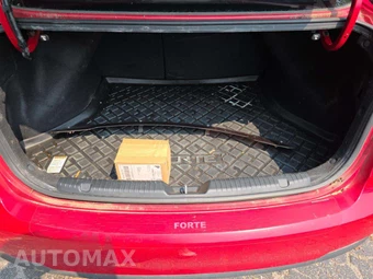 2016 Kia Forte LX Sedan – miniatura 14