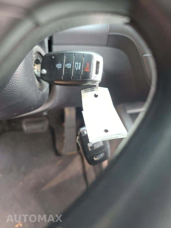 2016 Kia Forte LX Sedan – miniatura 8
